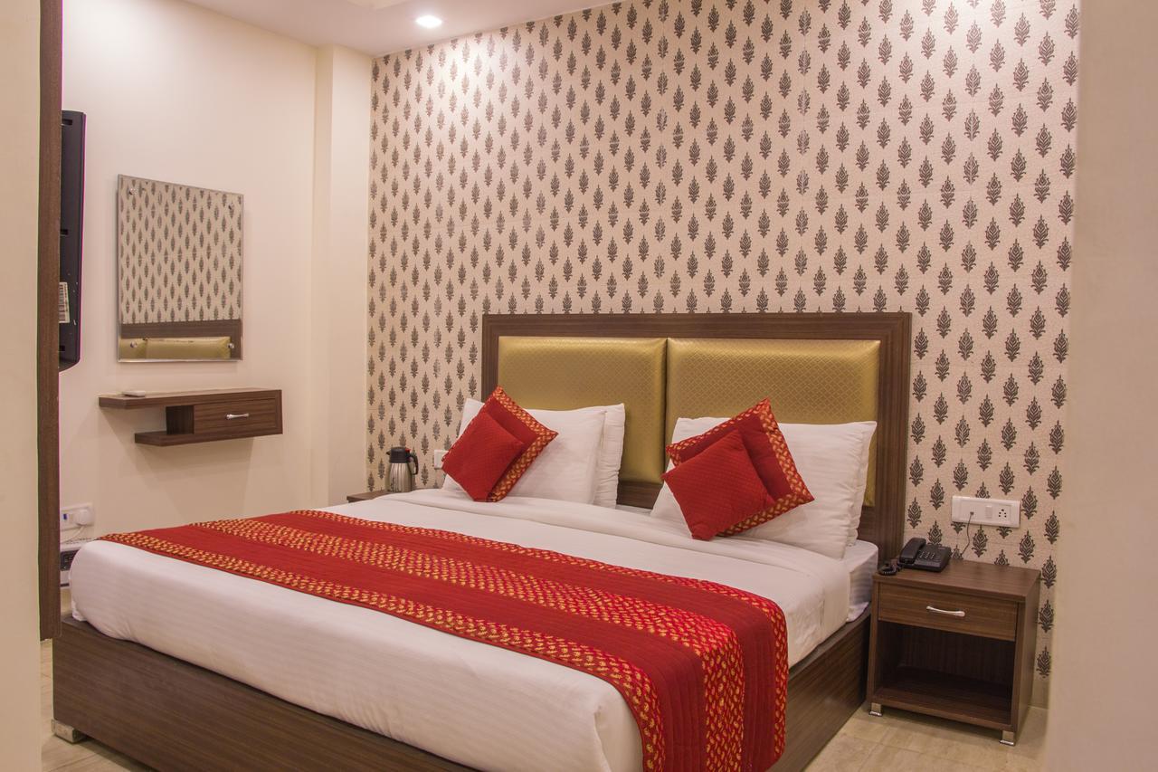 Hotel Pawan Plaza Near Sir Ganga Ram Hospital Delhi  Eksteriør bilde