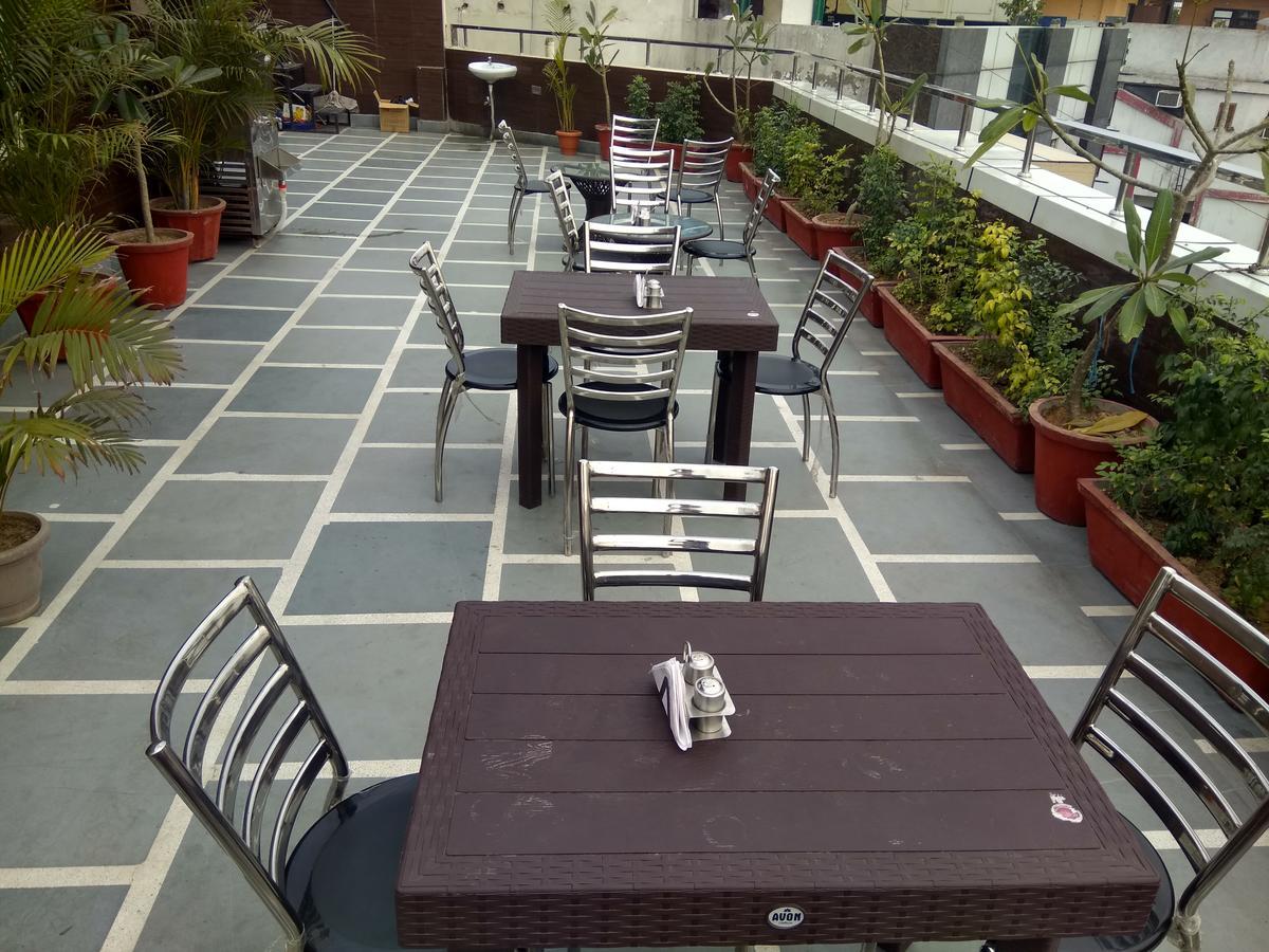 Pawan Plaza Hotel Near Blk Hospital New Delhi Eksteriør bilde