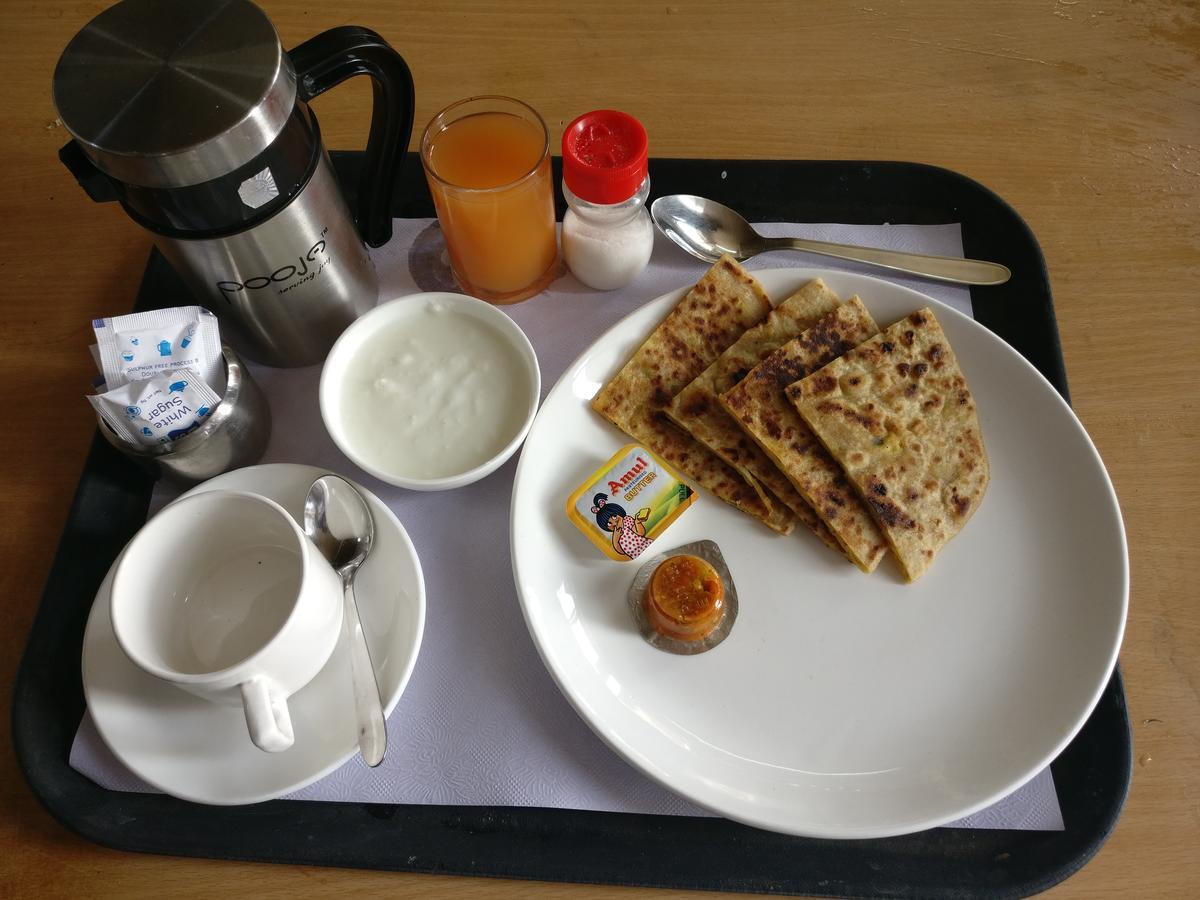 Hotel Pawan Plaza Near Sir Ganga Ram Hospital Delhi  Eksteriør bilde